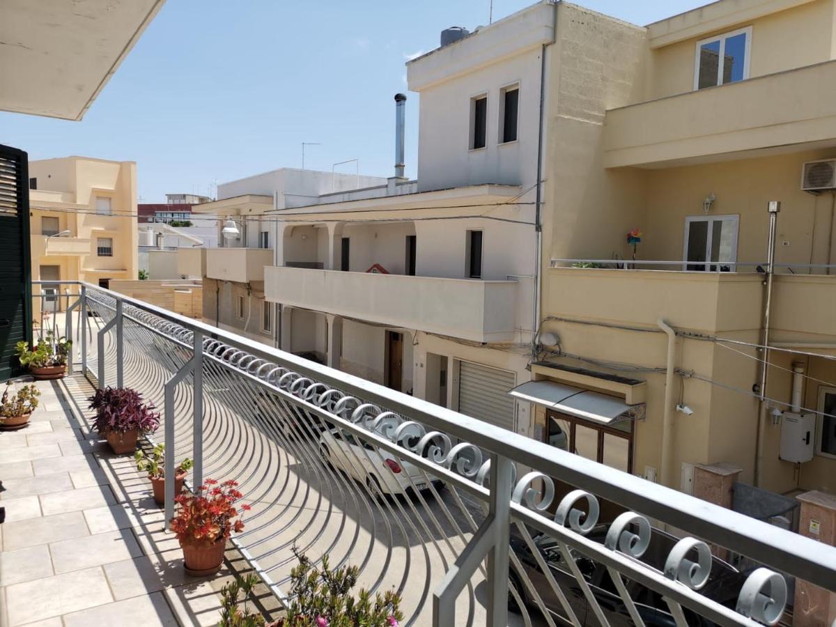 Favolosa Casa Con Terrazza, Idromassaggio, Cortile E Garage Auto Carovigno Exterior photo